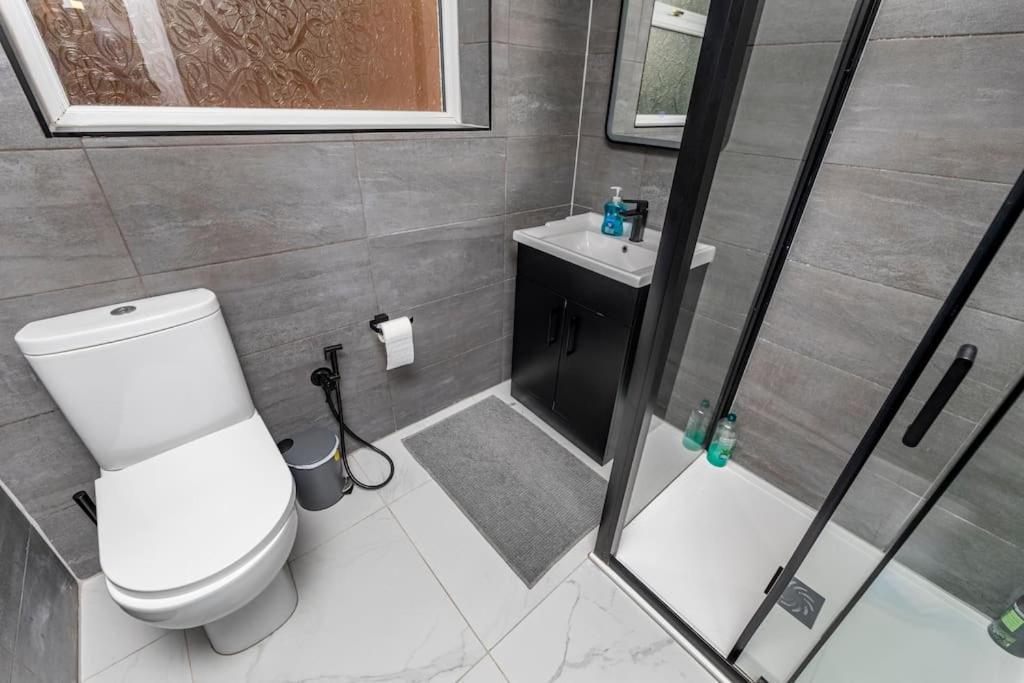 Luxurious Detached Bungalow Batley Ngoại thất bức ảnh